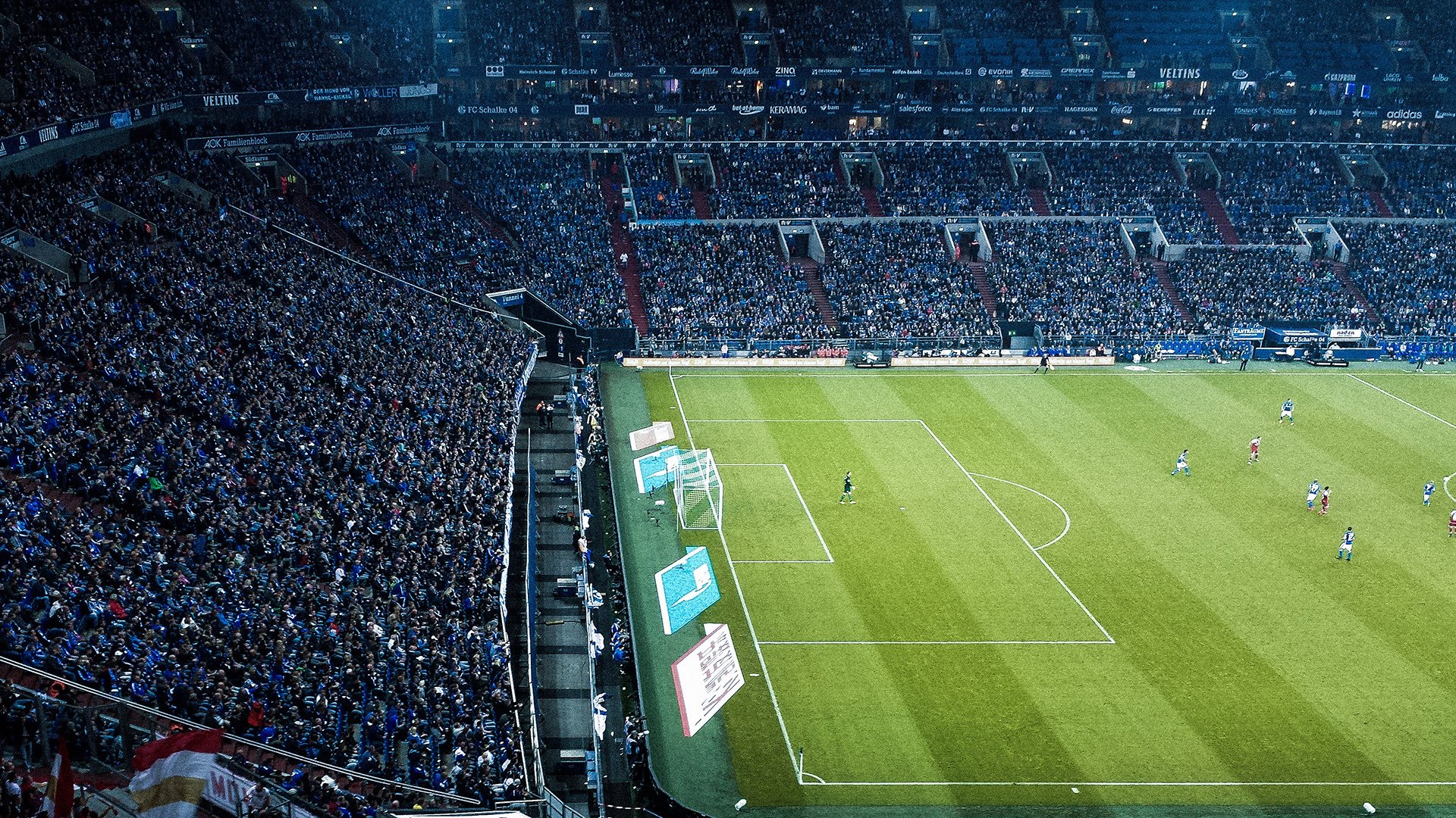 德甲：汉堡1-3败给多特，守门员连续扑救未能保住零失球，德甲汉堡保级多少次了