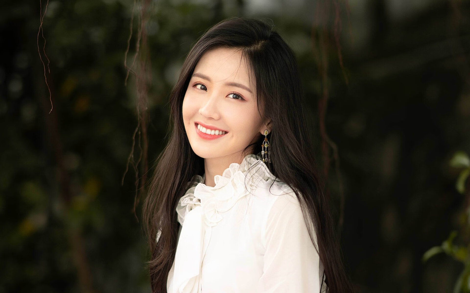 开云官方-球员动态不断，各支球队备战状态火热，球队阵容发布